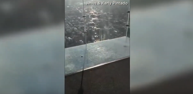 SCARY: Cracking found in floor coating of Willis Tower ledge
