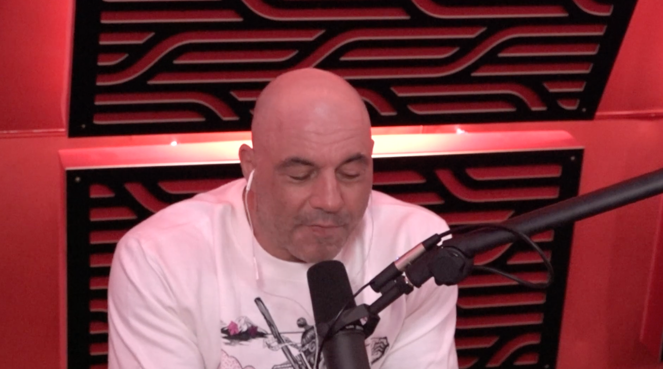 Joe Rogan Offers to Moderate Presidential Debate, Trump Responds